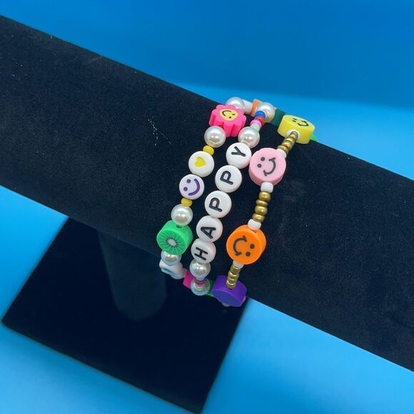 Y2K Beads Happy Trio - 3 Beaded Stretchy Bracelets - Picture 5 of 5